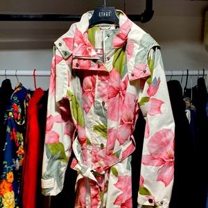 Beautiful , brand new, never worn.  Purchased at high end boutique